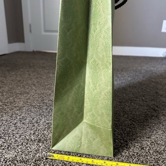Mint Condition Gucci Gift Bag - Picture 5 of 6